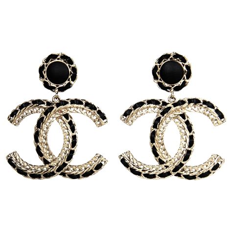 black chanel earrings cc